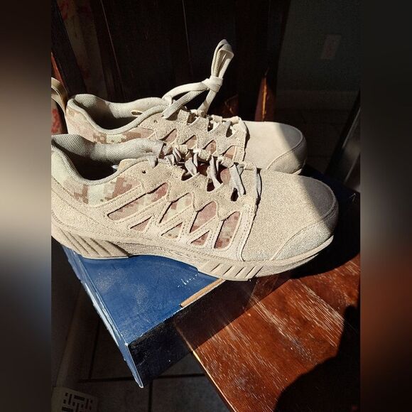 Reebok Floatride Energy Tactical Shoe. Size 9.5W - Picture 4 of 9